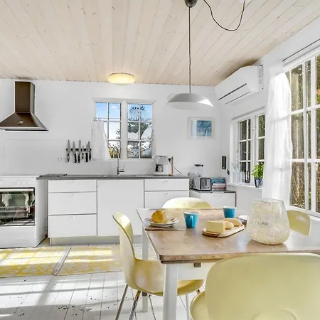 Aleta - 300m From The Sea By Interhome Fakse Ladeplads